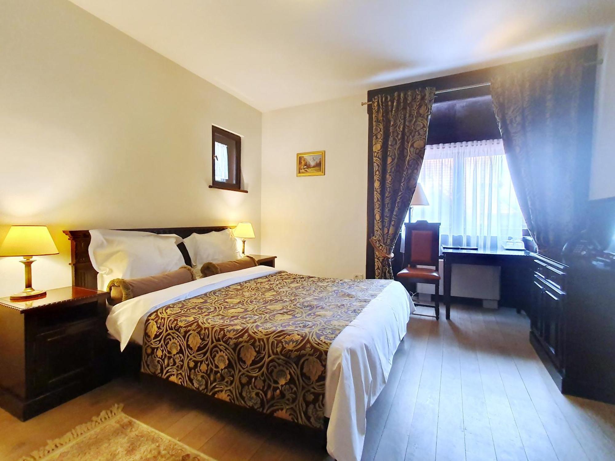 Vila Leonida - Resort Leonida Buşteni Εξωτερικό φωτογραφία