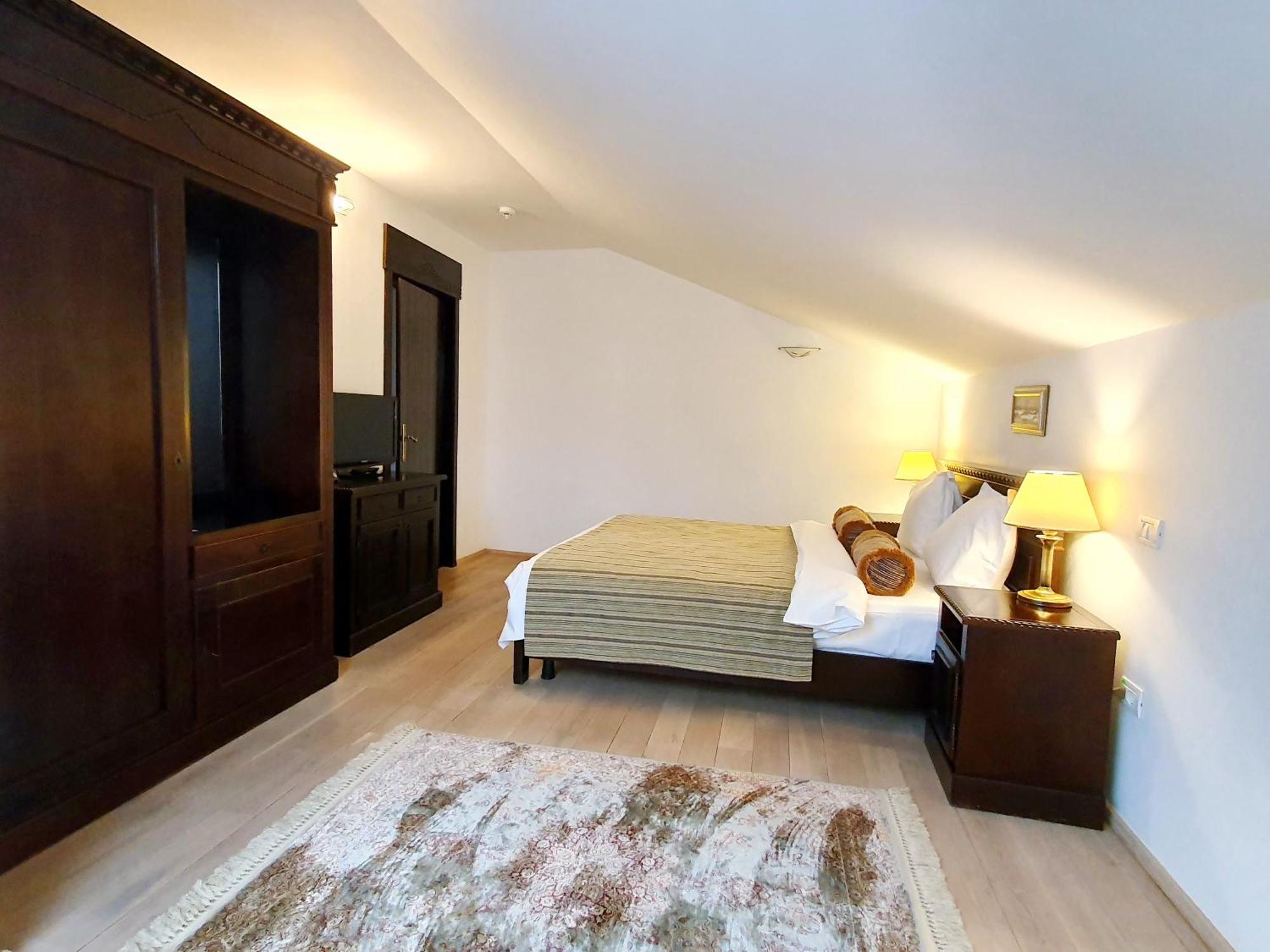 Vila Leonida - Resort Leonida Buşteni Εξωτερικό φωτογραφία