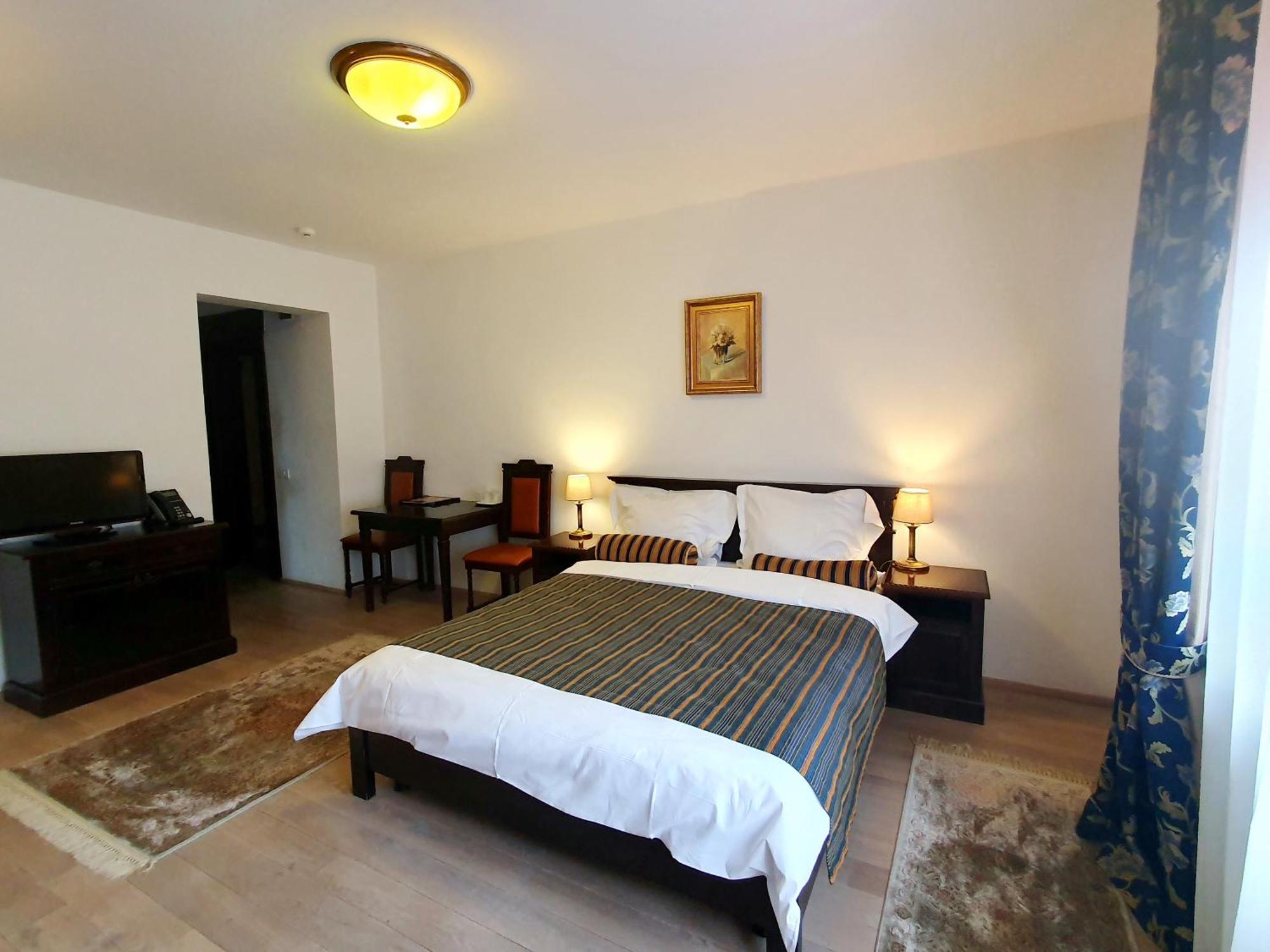 Vila Leonida - Resort Leonida Buşteni Εξωτερικό φωτογραφία